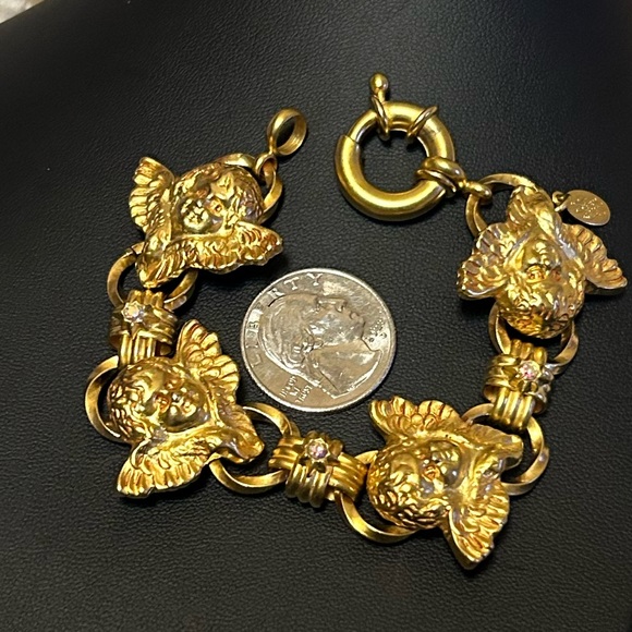Retired one of kind Vintage Kirks Folly four 4  flying Angels Statement bracelet - Picture 3 of 12